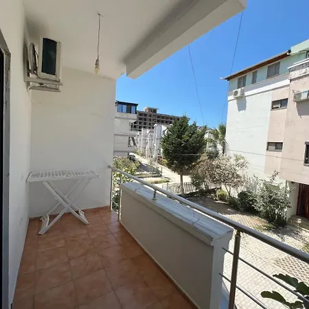 Golden Wave Apartment Durrës